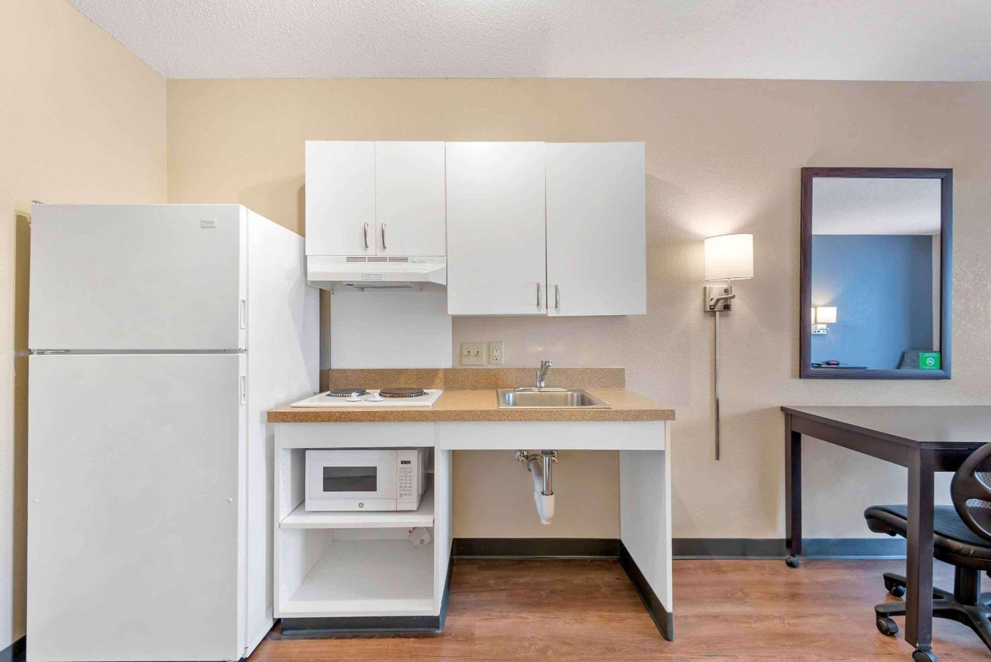 Extended Stay America Select Suites - Charlotte - Airport Bagian luar foto