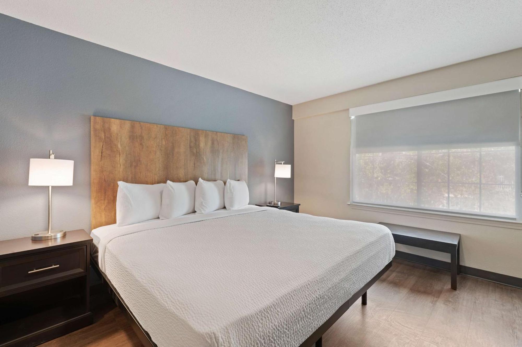 Extended Stay America Select Suites - Charlotte - Airport Bagian luar foto