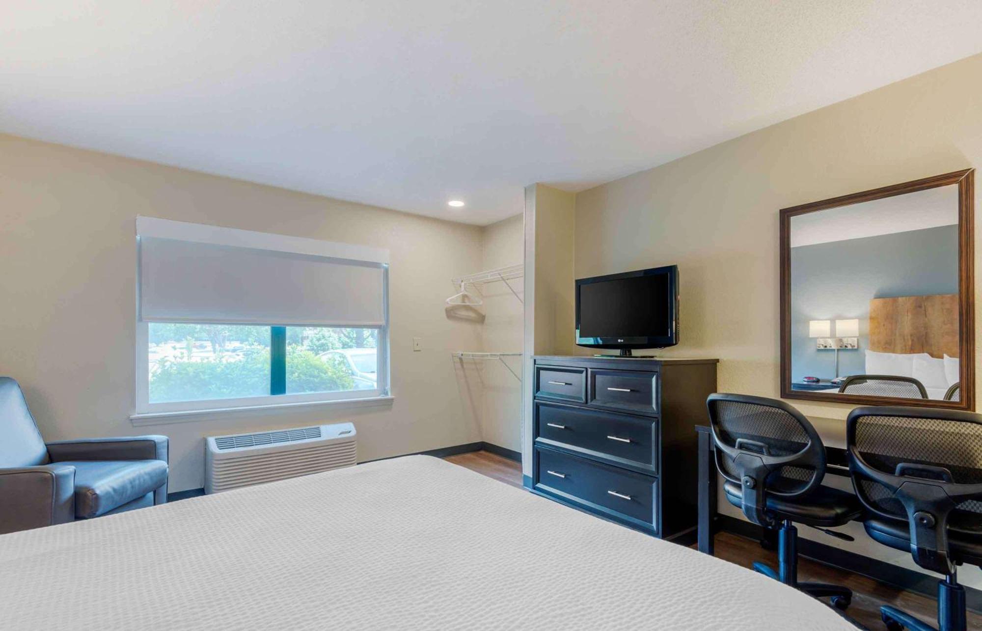 Extended Stay America Select Suites - Charlotte - Airport Bagian luar foto