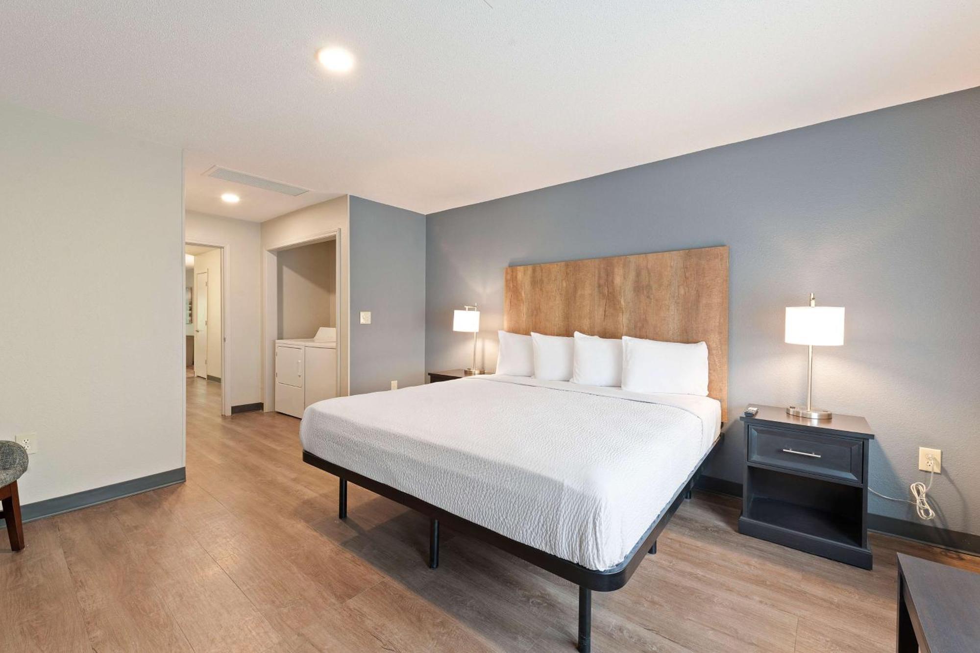 Extended Stay America Select Suites - Charlotte - Airport Bagian luar foto
