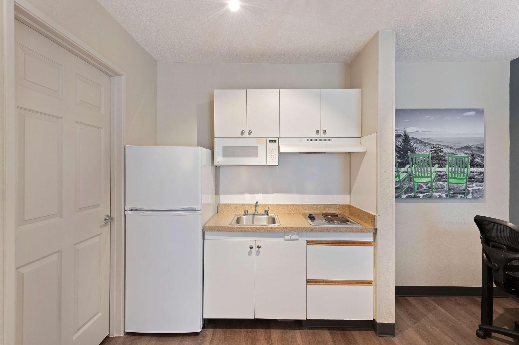 Extended Stay America Select Suites - Charlotte - Airport Bagian luar foto