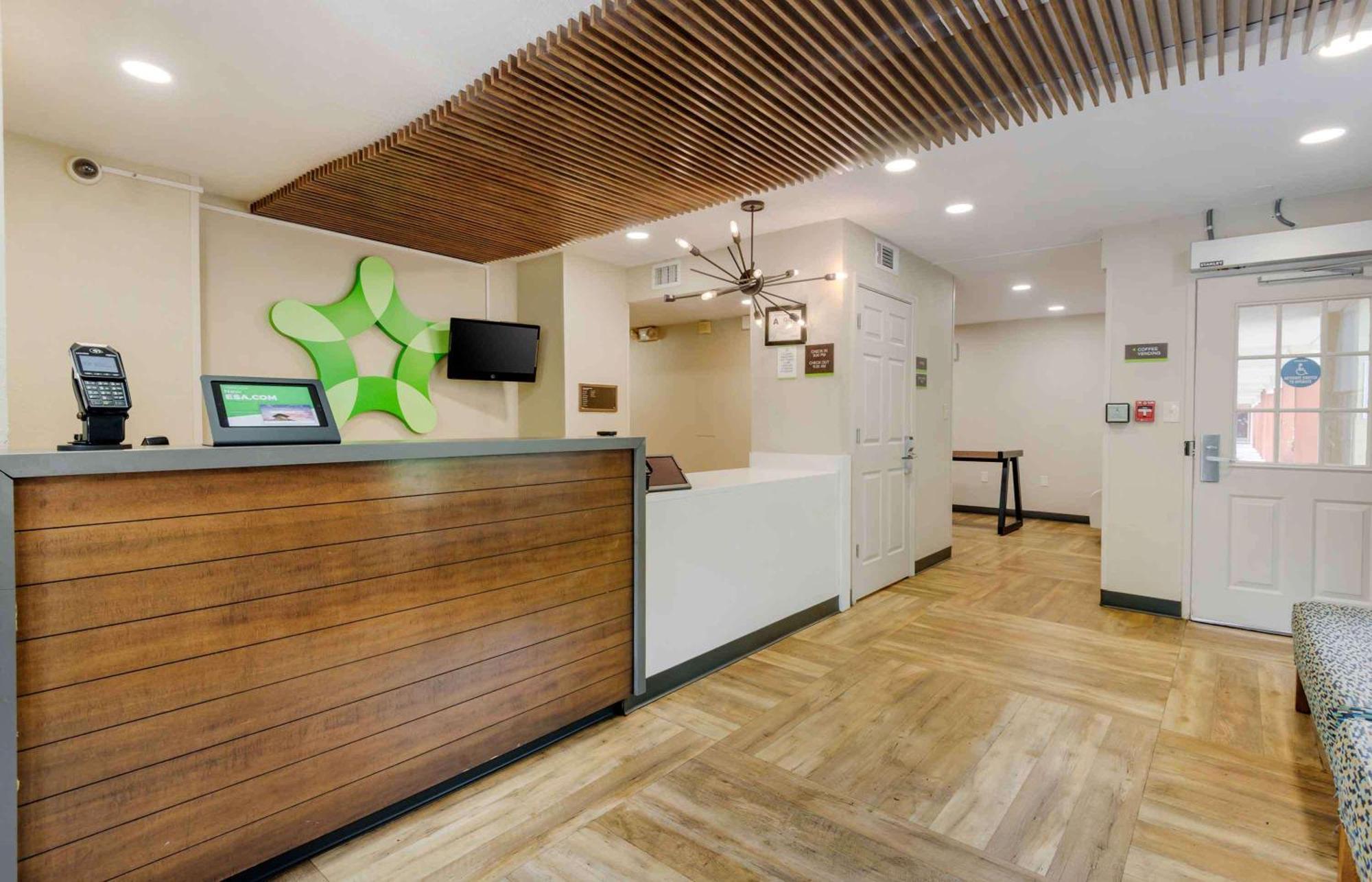 Extended Stay America Select Suites - Charlotte - Airport Bagian luar foto