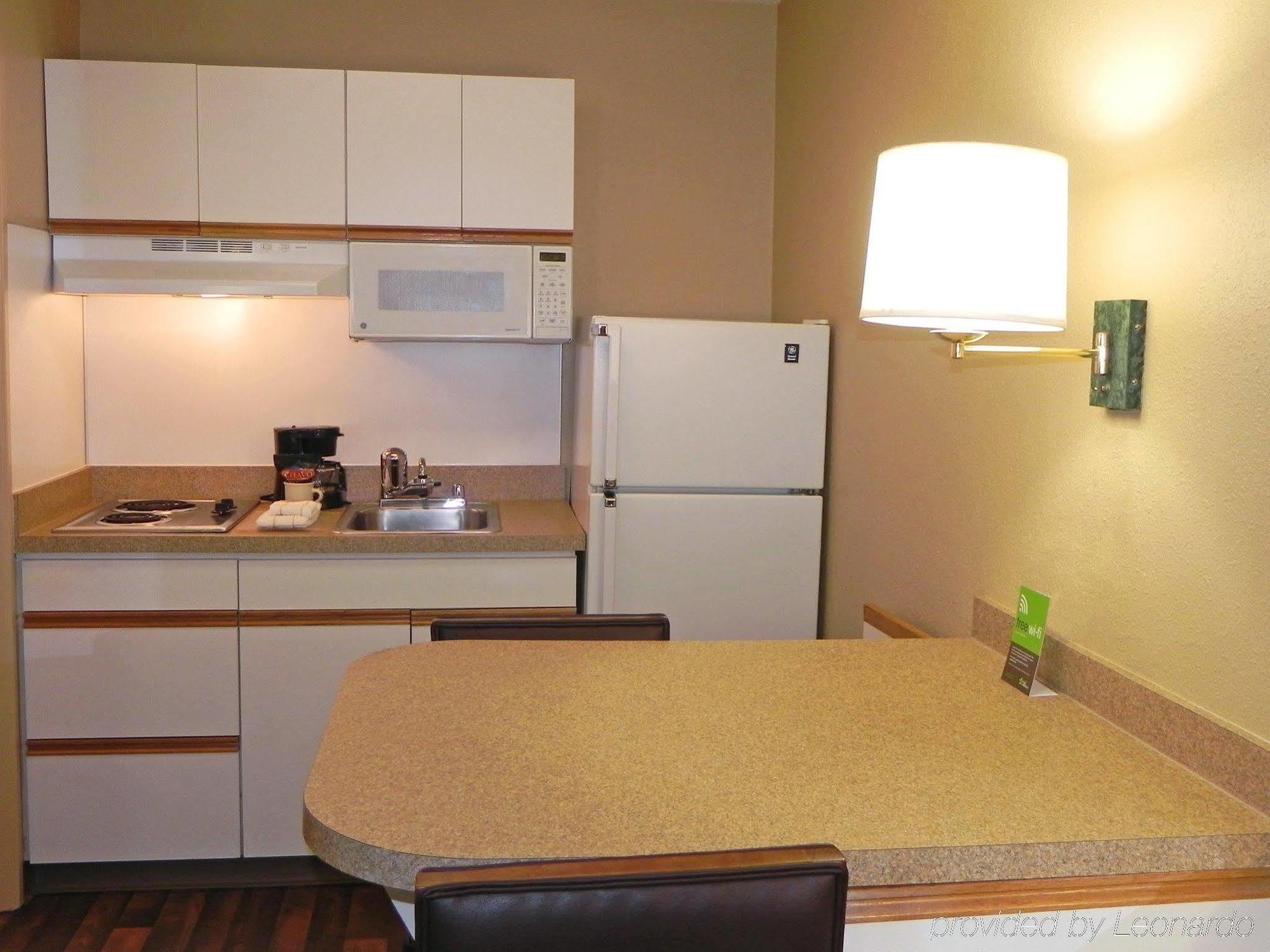 Extended Stay America Select Suites - Charlotte - Airport Bagian luar foto
