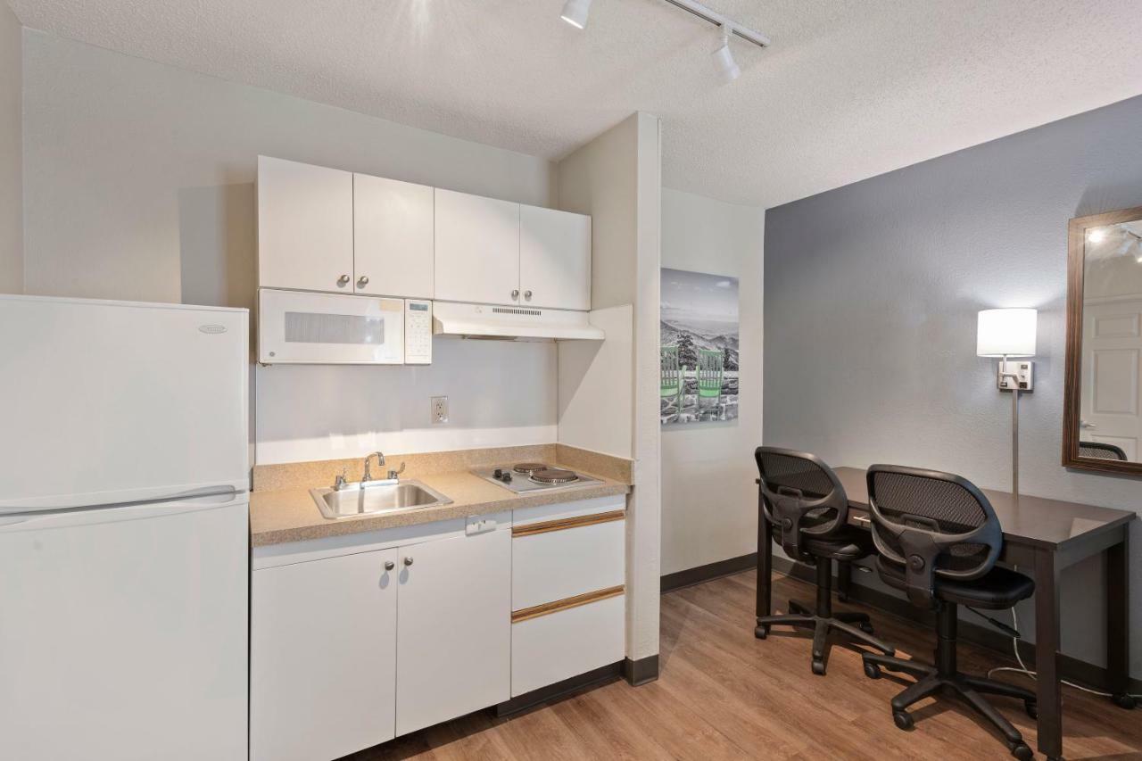Extended Stay America Select Suites - Charlotte - Airport Bagian luar foto
