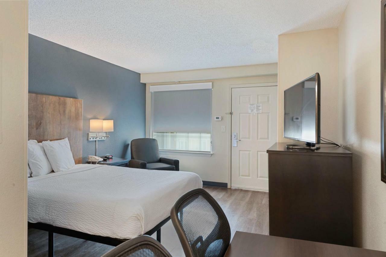 Extended Stay America Select Suites - Charlotte - Airport Bagian luar foto